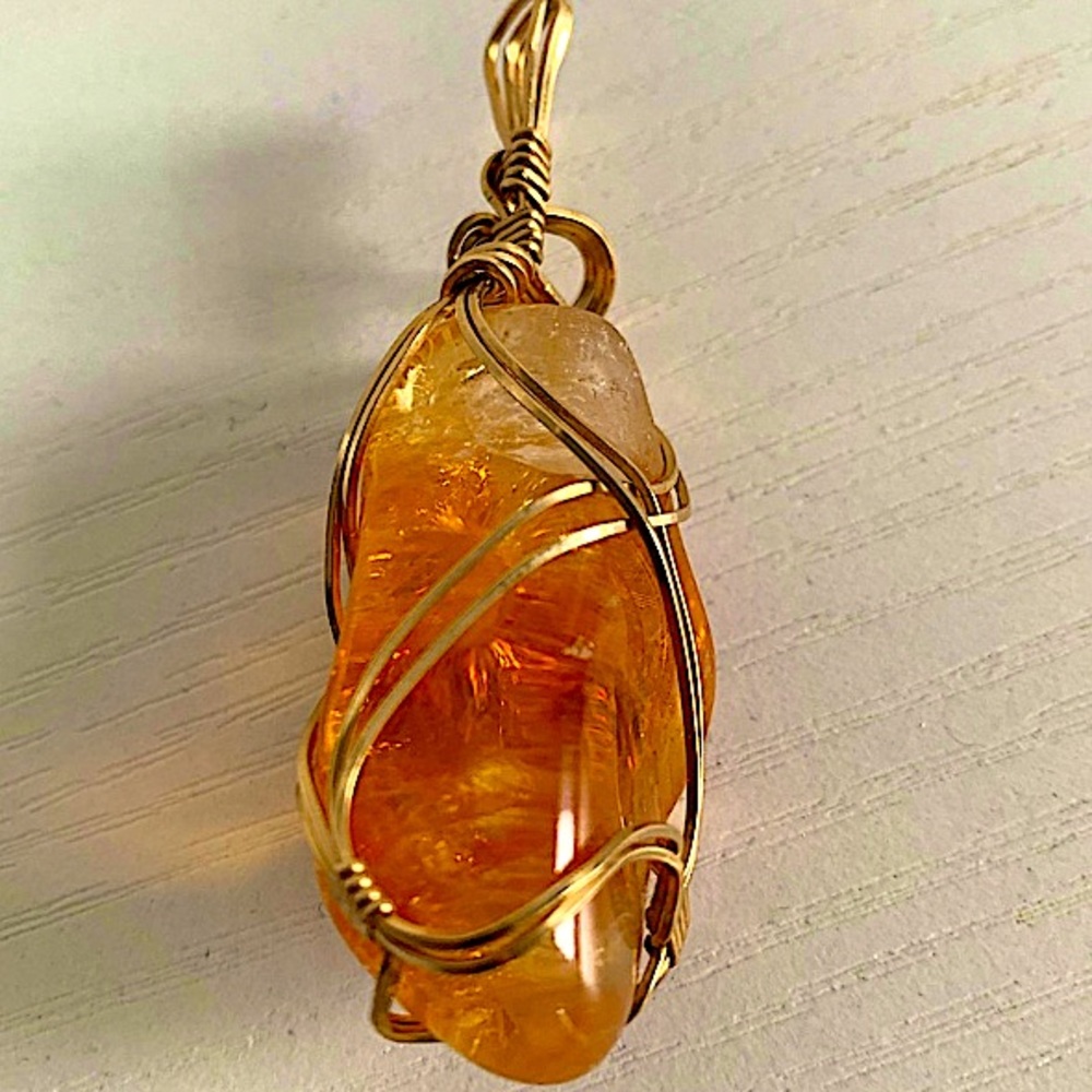 WIRED WRAPPED CITRINE PENDANT